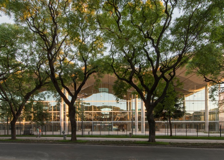 Buenos-Aires-city-hall-by-Foster-and-Partners_dezeen_784_0
