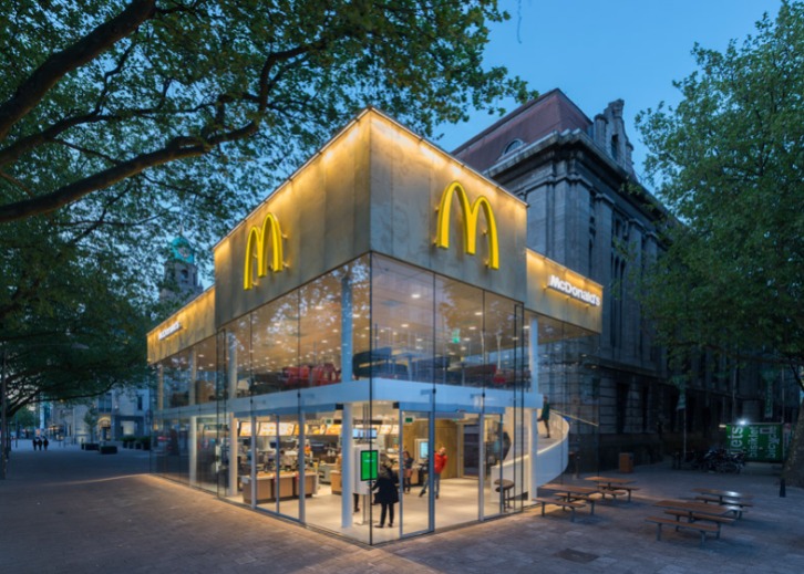 McDonalds-Coolsingel-by-MEI-Architects-and-Planners_dezeen_784_7