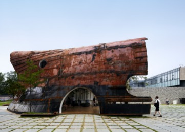 templ-shinslab-temporary-temple-seoul-south-korea-museum-courtyard-recycled-cargo-ship-parts_dezeen_1568_0